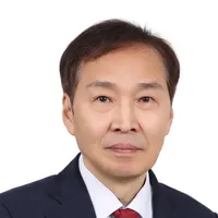 김기웅